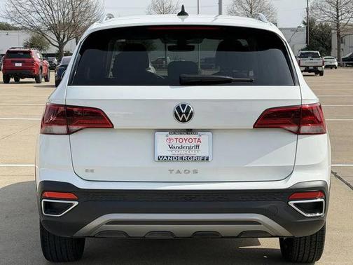 2024 Volkswagen Taos 1.5T SE