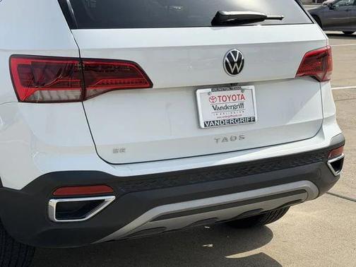 2024 Volkswagen Taos 1.5T SE