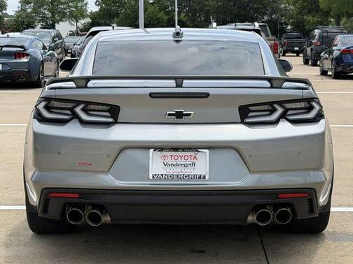 Sharkskin Metallic 2023 Chevrolet Camaro 2SS