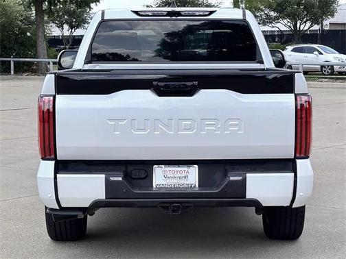 2022 Toyota Tundra Hybrid Platinum