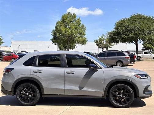 2024 Honda HR-V 2WD Sport