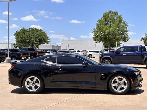 2017 Chevrolet Camaro 1LT