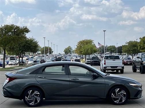 2025 Hyundai ELANTRA Sport