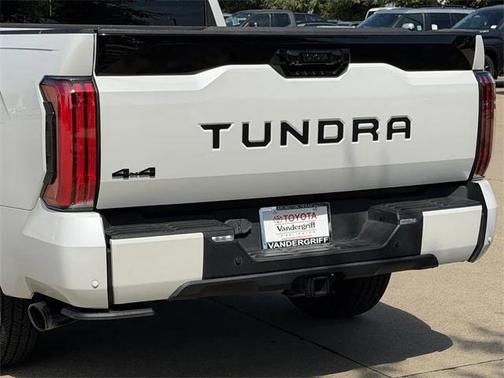 2023 Toyota Tundra Hybrid Platinum