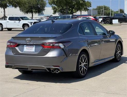 2022 Toyota Camry SE