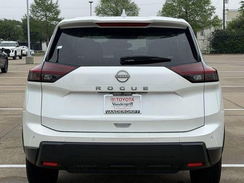 White Pearl 2025 Nissan Rogue SV