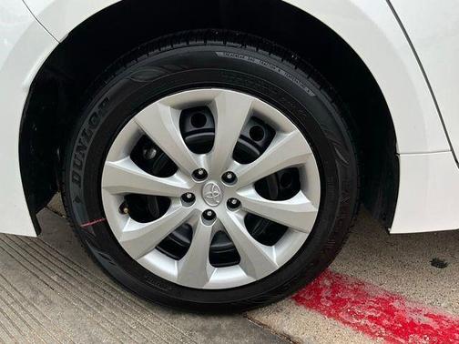 Ice 2025 Toyota Corolla LE