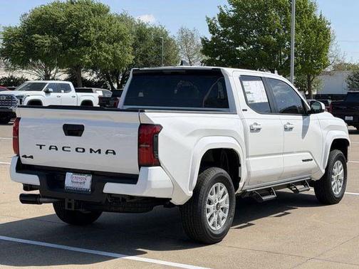 Ice Cap 2026 Toyota Tacoma SR5