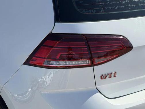 2019 Volkswagen Golf GTI 2.0T S 4-Door