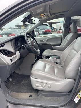 2019 Toyota Sienna XLE