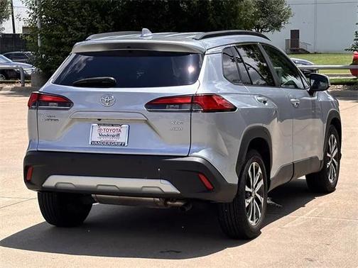 2023 Toyota Corolla Cross XLE