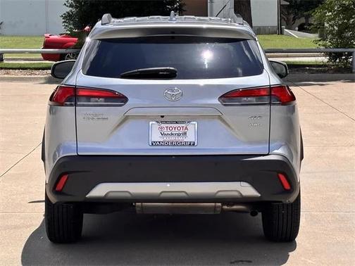 2023 Toyota Corolla Cross XLE