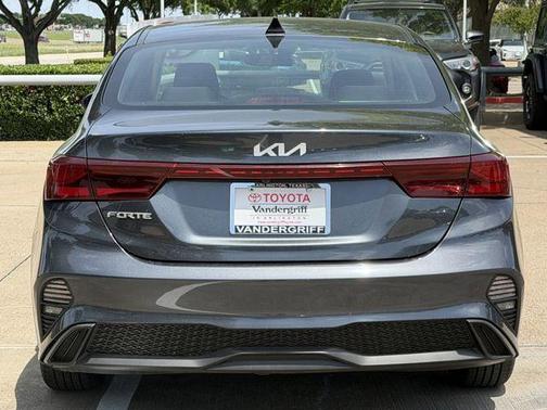 Gravity Gray 2023 Kia Forte LXS