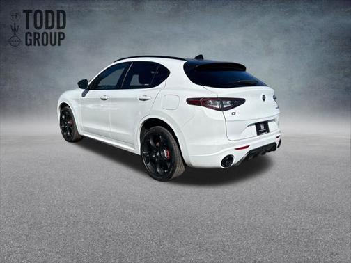 2025 Alfa Romeo Stelvio Ti