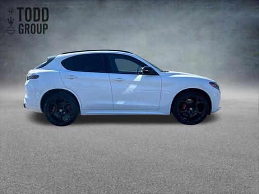 2025 Alfa Romeo Stelvio Ti