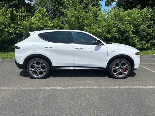 2024 Alfa Romeo Tonale Veloce EAWD