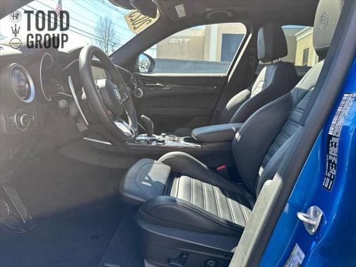 2023 Alfa Romeo Stelvio Quadrifoglio