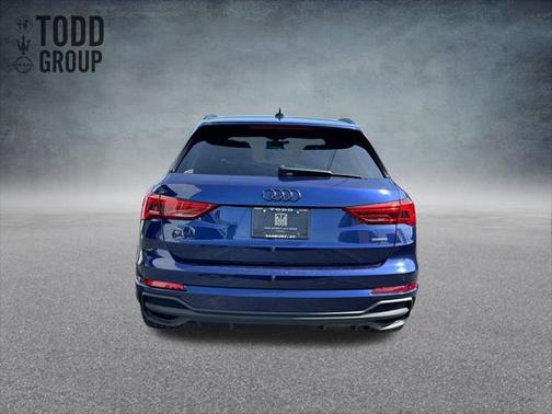2023 Audi Q3 Premium 45 TFSI S line quattro Tiptronic