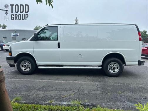 2023 GMC Savana 2500 Work Van