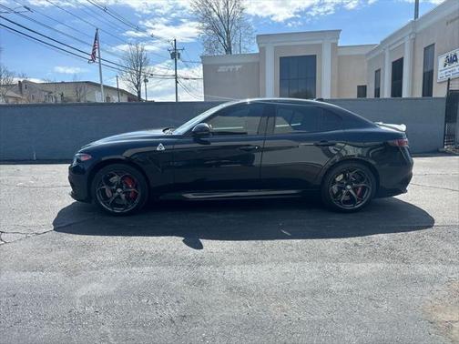 2024 Alfa Romeo Giulia Quadrifoglio