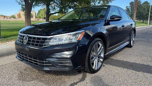 2017 Volkswagen Passat 1.8T R-Line w/Comfort