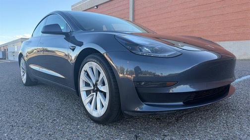 Midnight Silver Metallic 2023 Tesla Model 3 Standard Range