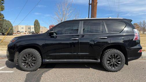 2023 Lexus GX 460 Premium