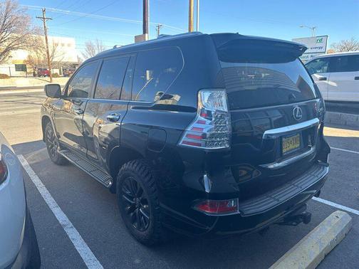 2023 Lexus GX 460 Premium