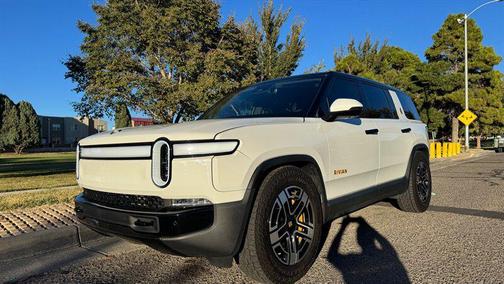 2023 Rivian R1S Adventure