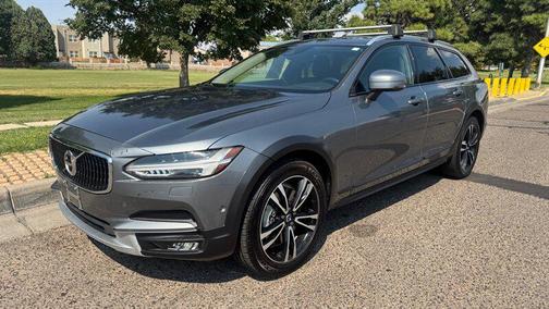 2018 Volvo V90 Cross Country T5