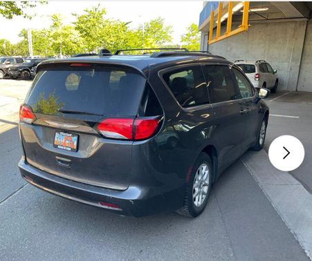 Granite Crystal Metallic Clearcoat 2020 Chrysler Voyager LXI