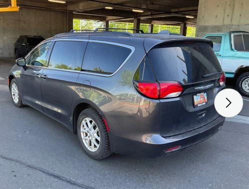 Granite Crystal Metallic Clearcoat 2020 Chrysler Voyager LXI