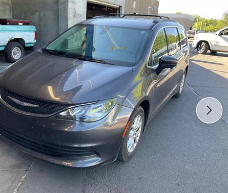 Granite Crystal Metallic Clearcoat 2020 Chrysler Voyager LXI