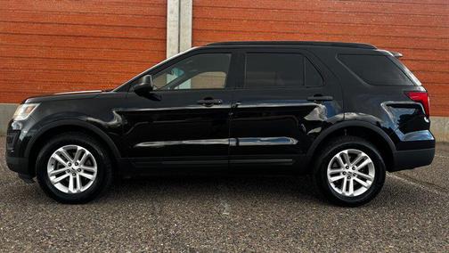 2016 Ford Explorer Base