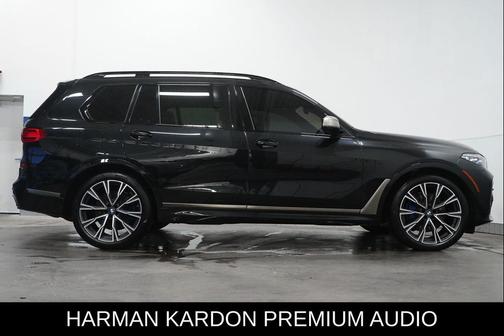 2021 BMW X7 M50i