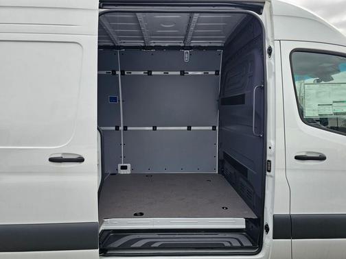2024 Mercedes-Benz Sprinter 2500 High Roof