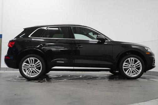 2018 Audi Q5 2.0T Premium Plus