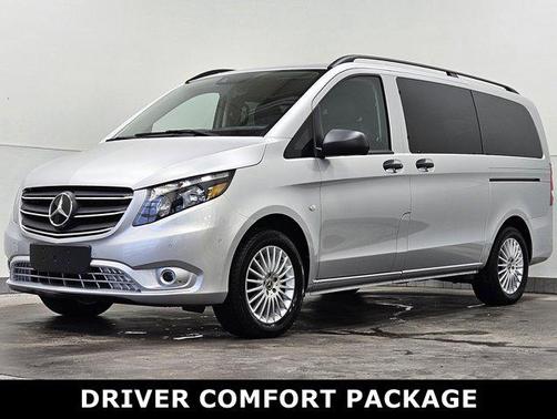 2023 Mercedes-Benz Metris Base