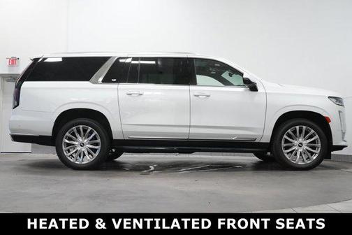 2022 Cadillac Escalade ESV Premium Luxury