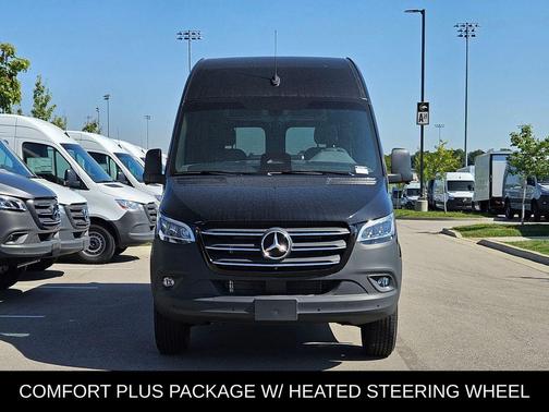 2025 Mercedes-Benz Sprinter 2500 Standard Roof