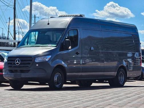 2022 Mercedes-Benz Sprinter 4500 High Roof V6