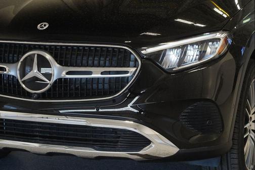 Black 2026 Mercedes-Benz GLC 300 4MATIC