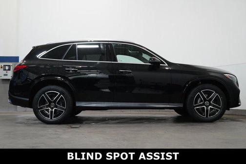2025 Mercedes-Benz GLC 300 4MATIC