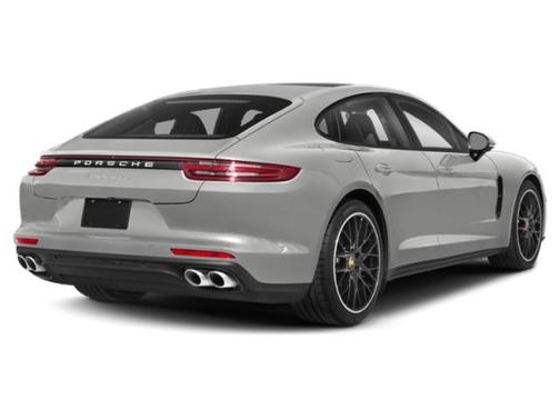 2018 Porsche Panamera 4