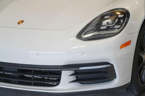 2018 Porsche Panamera 4