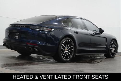 2023 Porsche Panamera 4 Platinum Edition