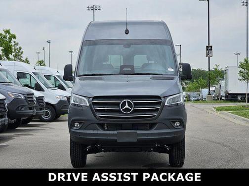 2025 Mercedes-Benz Sprinter 2500 Standard Roof