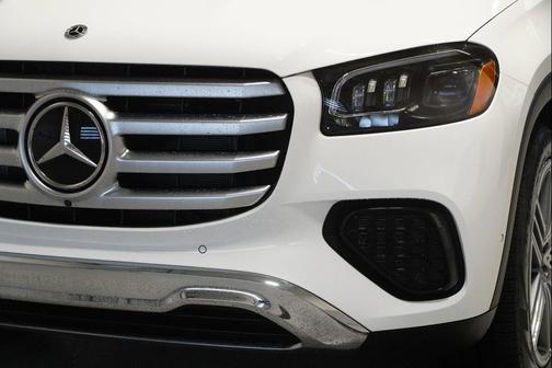 2026 Mercedes-Benz GLS 450 4MATIC