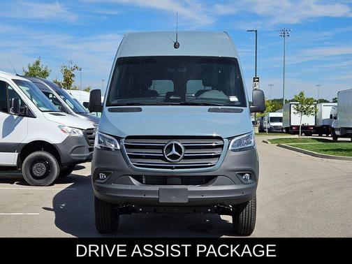 2025 Mercedes-Benz Sprinter 2500 Standard Roof