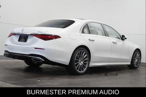 MANUFAKTUR Moonlight White Metallic 2026 Mercedes-Benz S-Class 4MATIC